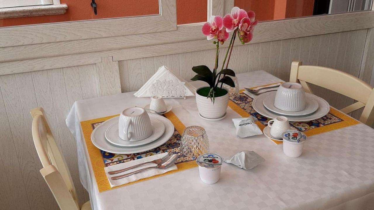B&B Orchidea Gioia Tauro Eksteriør billede